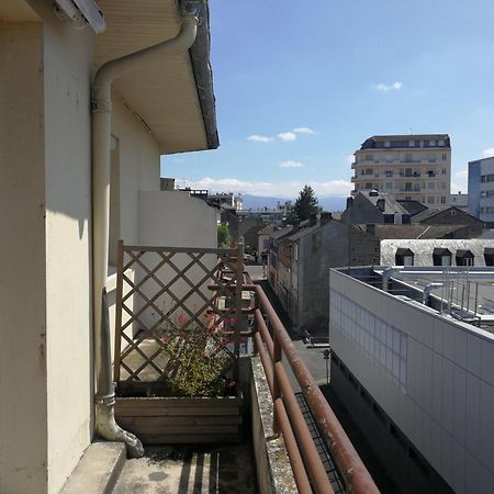 Appartement T4 Lumineux Avec Balcon - 3Eme Etage Sans Ascenseur Tarbes Exterior foto